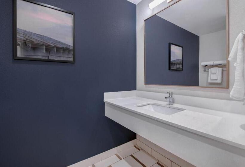 غرفة قياسية سرير كينج, Fairfield Inn & Suites By Marriott Greenwood