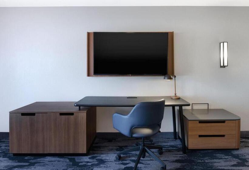 غرفة قياسية سرير كينج, Fairfield Inn & Suites By Marriott Greenwood