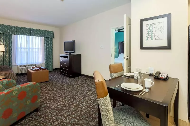 キングサイズベッドのスイートルーム, Homewood Suites By Hilton Lawton, Ok