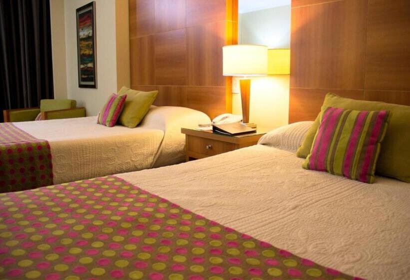 اتاق استاندارد با چشم‌انداز رودخانه, Turismo Hotel Casino