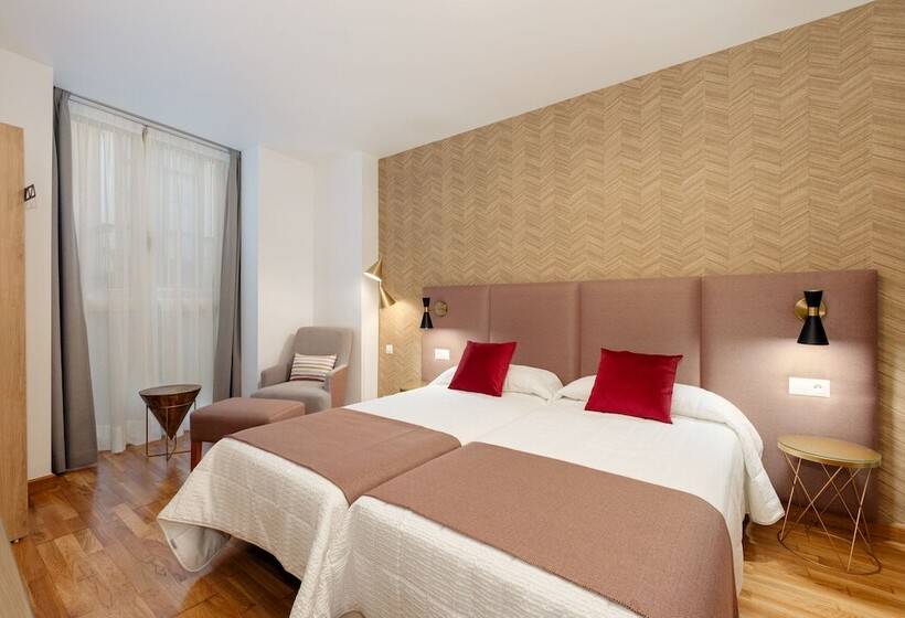 Standard-studio, Apartamentos Debambú