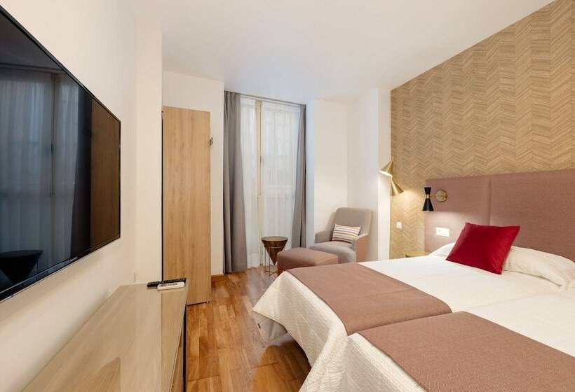 Standard-studio, Apartamentos Debambú