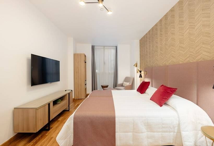 Standard-studio, Apartamentos Debambú