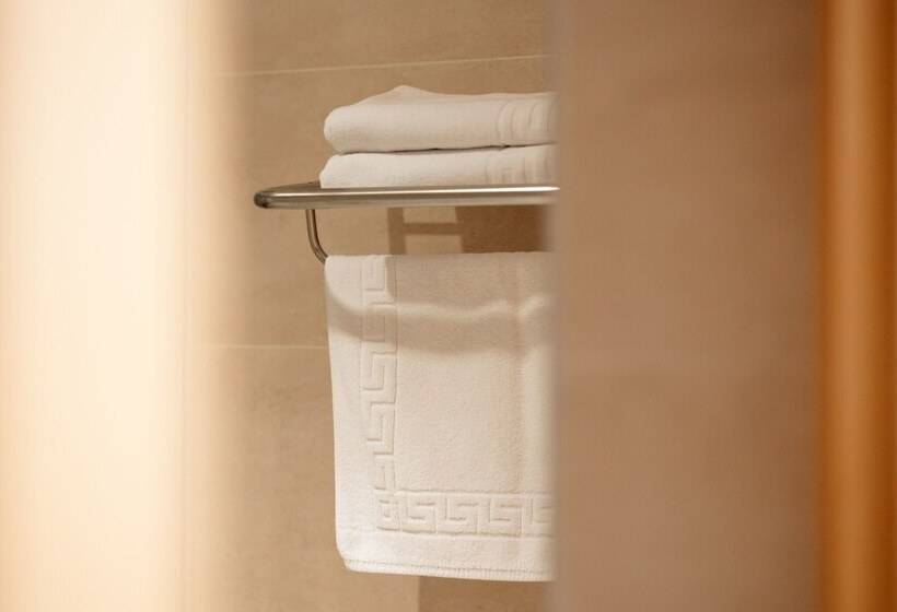 Standard-studio, Apartamentos Debambú