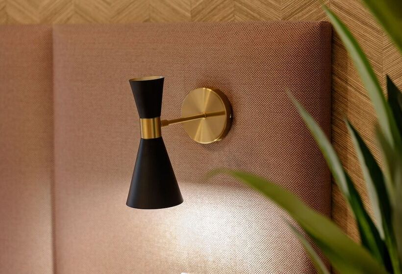 Standard-studio, Apartamentos Debambú