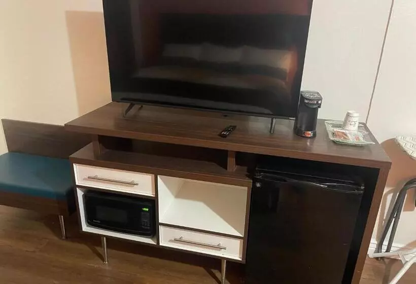 キングサイズベッドのスタンダードルーム, Alien Residence Inn