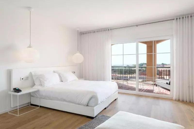 اتاق لوکس, Ama Islantilla Resort
