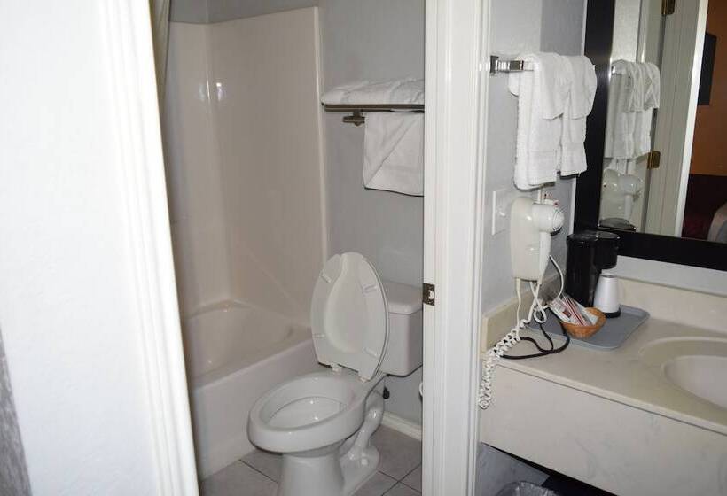 جناح, Americas Best Value Inn New Braunfels