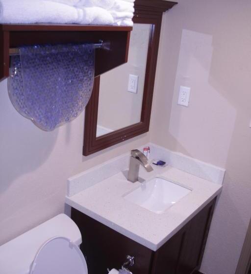 غرفة أساسية ثلاثية, Americas Best Value Inn Port Aransas