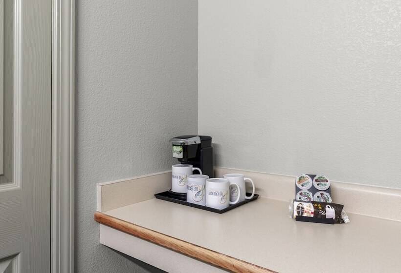 غرفة قياسية سرير مزدوج, Beach House Inn