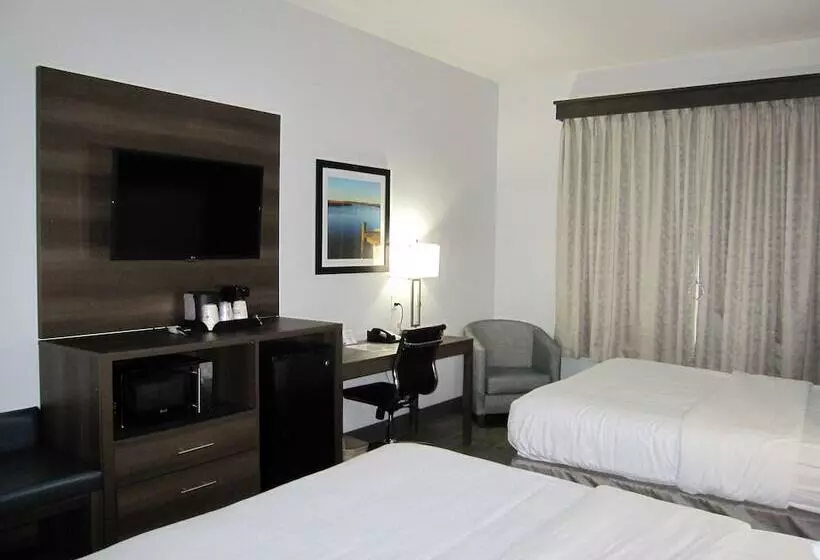 ２ダブルベッドのスタンダードルーム, Best Western Plus First Coast Inn And Suites