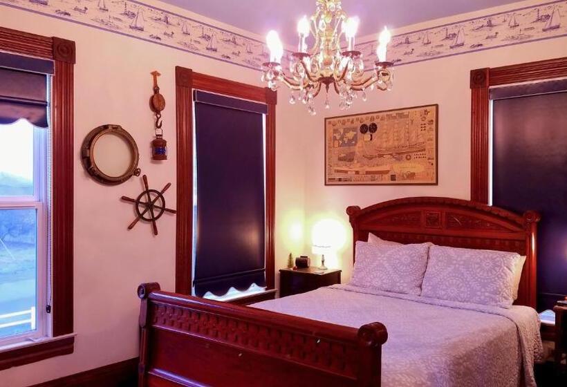 חדר סטנדרט נוף לגינה, Captain's Inn At Moss Landing