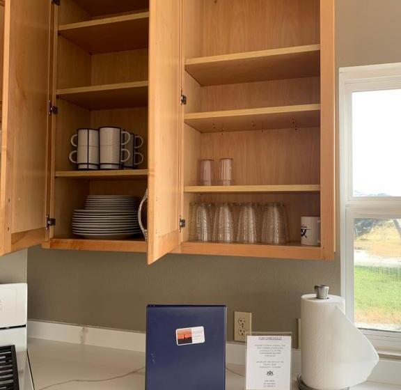 דירה בת חדר שינה 1 עם מרפסת, Captain's Inn At Moss Landing