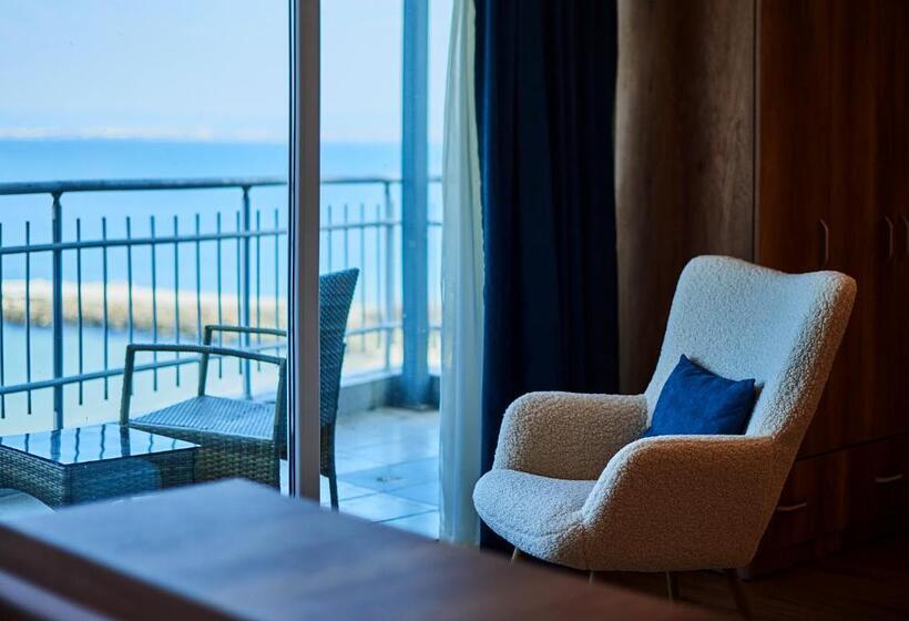 Апартаменты 1 Спальня Вид на Море, Family Hotel Regata