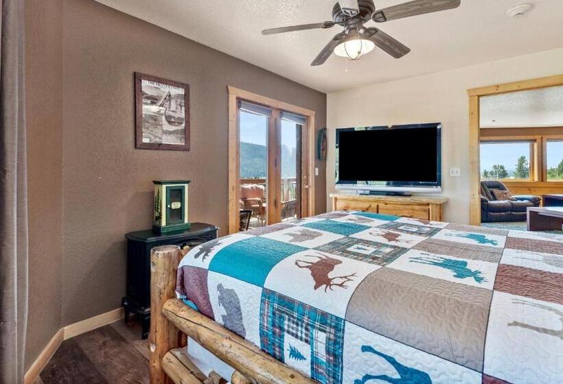 غرفة دور أخير, Gateway Inn