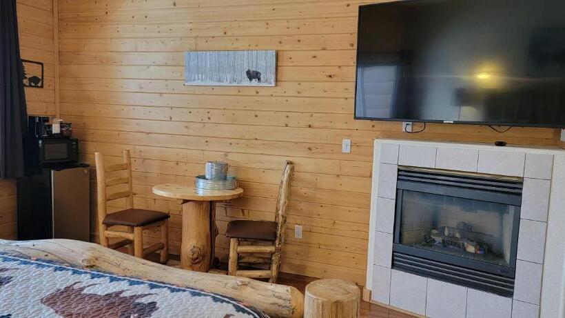 غرفة قياسية سرير كينج, Gateway Inn