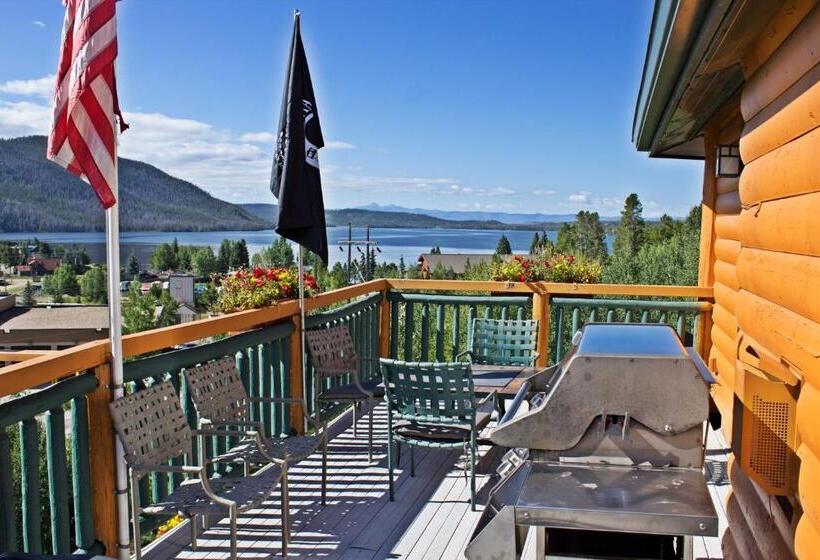 Пентхаус, Gateway Inn