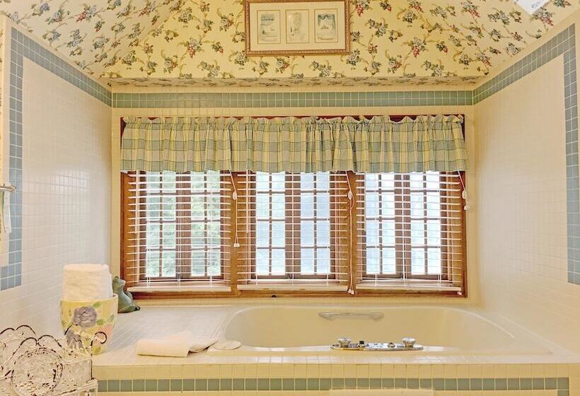 جناح, Highland Lake Inn & Resort  Flat Rock