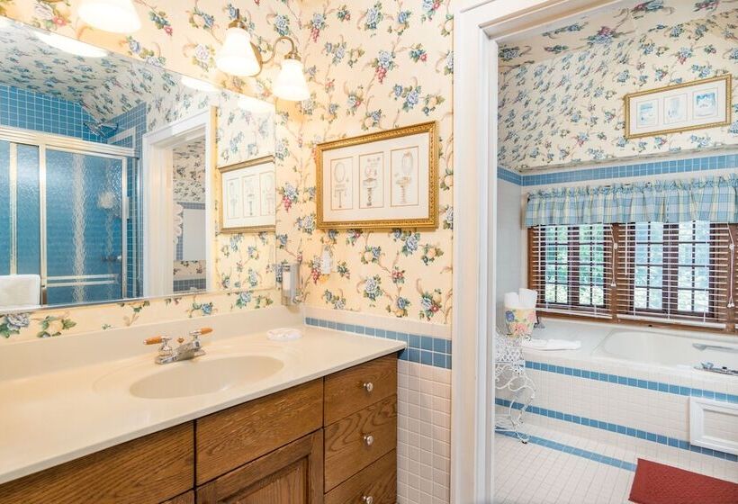 جناح, Highland Lake Inn & Resort  Flat Rock