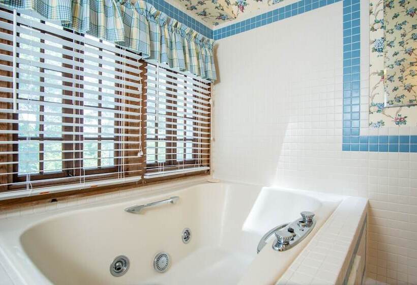 جناح, Highland Lake Inn & Resort  Flat Rock