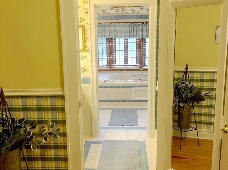 جناح, Highland Lake Inn & Resort  Flat Rock