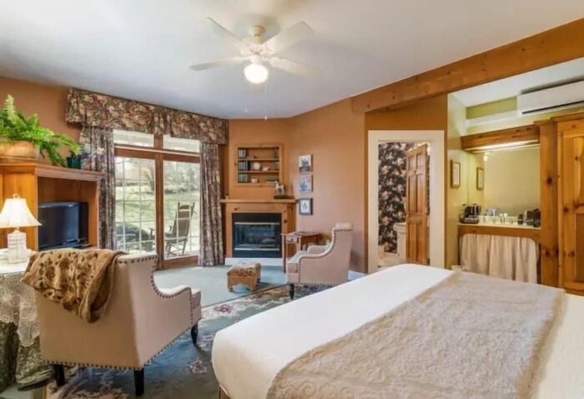 منزل غرفة نوم واحدة, Highland Lake Inn & Resort  Flat Rock