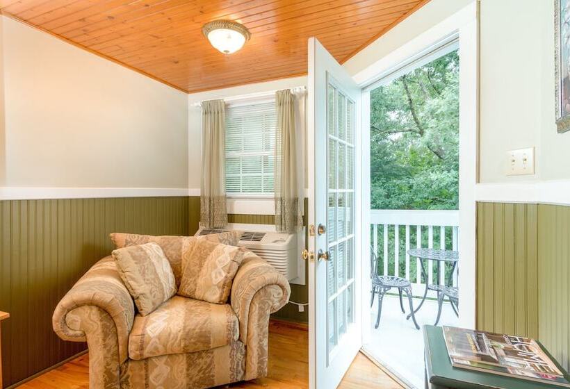 غرفة قياسية, Highland Lake Inn & Resort  Flat Rock