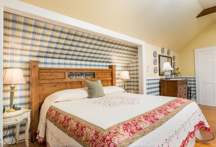 Люкс, Highland Lake Inn & Resort  Flat Rock