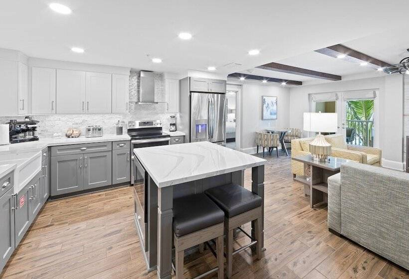 شقة 4 غرف, Holiday Inn Club Vacations Cape Canaveral Beach Resort, An Ihg