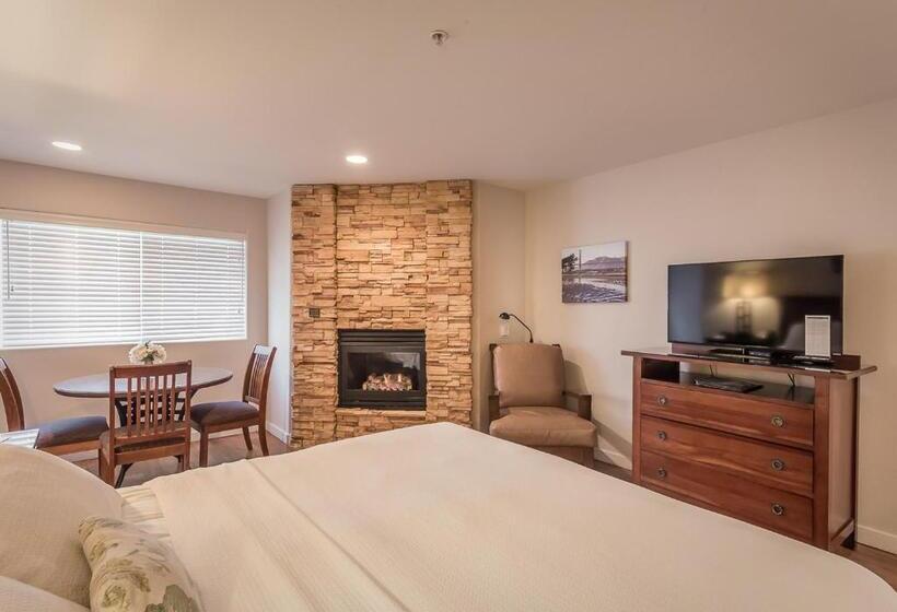 스탠다드 룸 킹사이즈 침대, Moonstone Landing