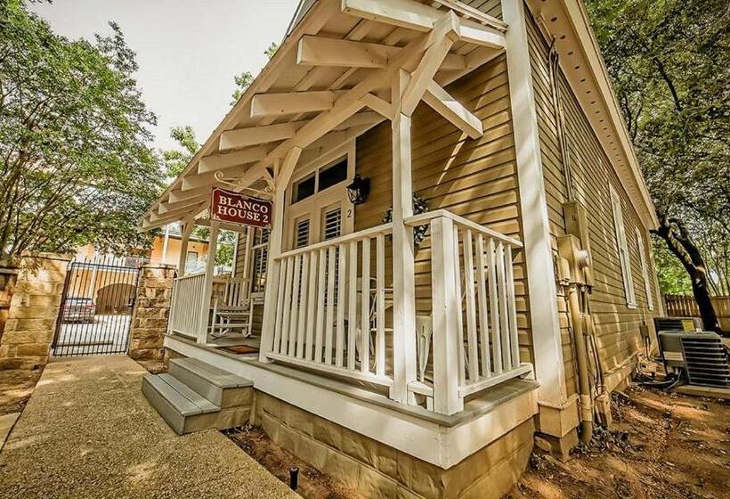 غرفة سوبيريور ثلاثية, The Kendall