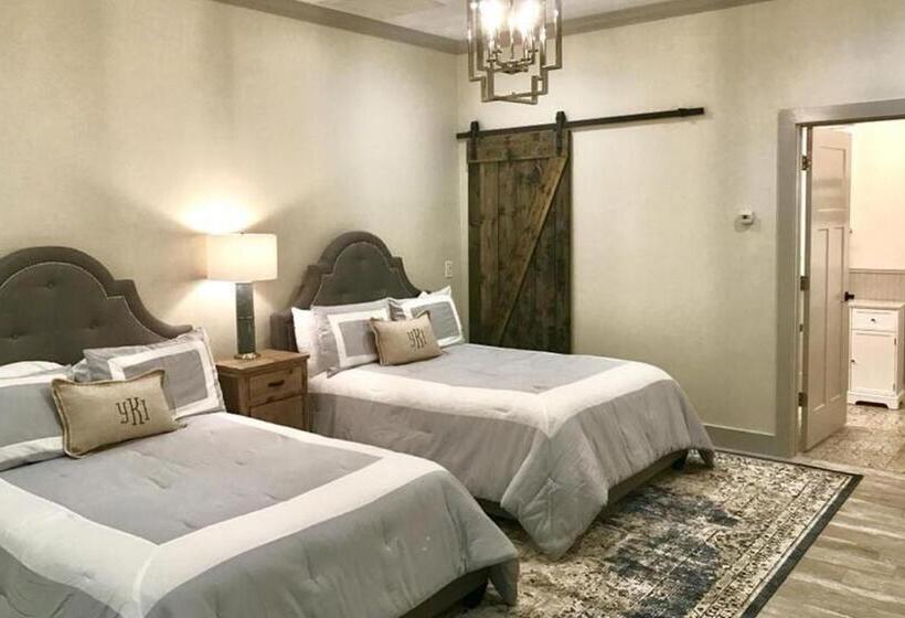 غرفة ديلوكس, The Kendall