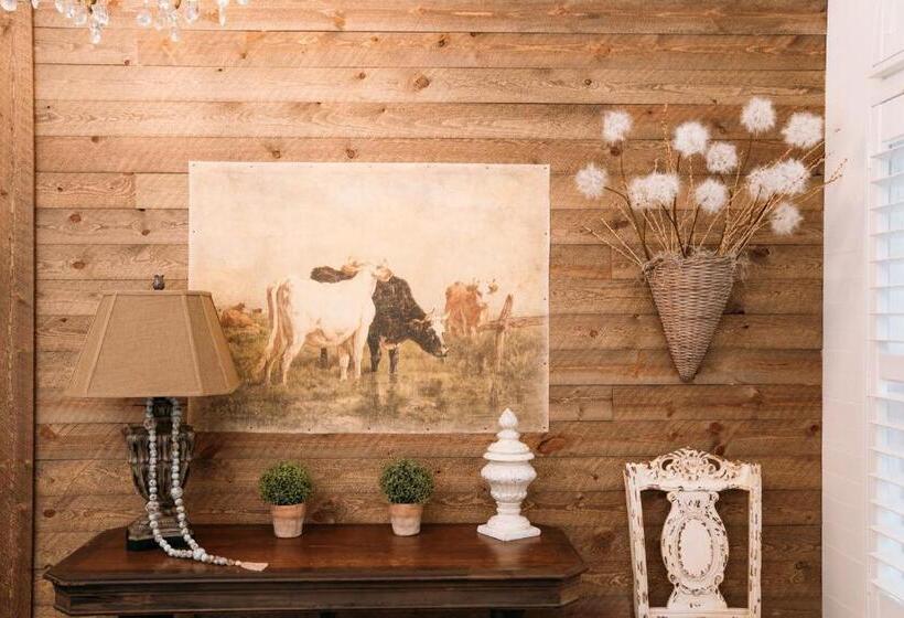 جناح سوبيريور, The Kendall