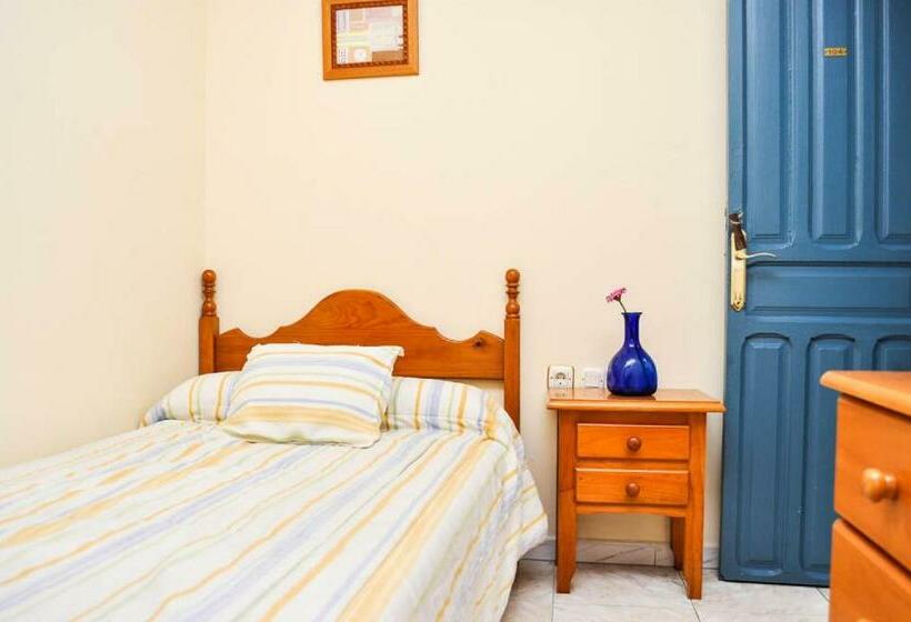 اتاق استاندارد یک تخته با سرویس بهداشتی مشترک, Pension La Montorena