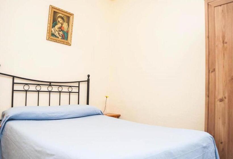 اتاق سوپریور خانوادگی, Pension La Montorena