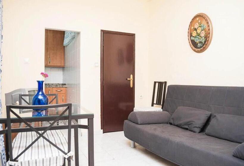 اتاق سوپریور خانوادگی, Pension La Montorena