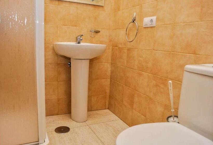 اتاق سوپریور خانوادگی, Pension La Montorena