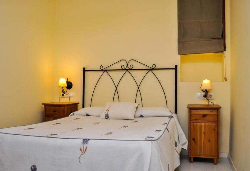 اتاق سوپریور خانوادگی, Pension La Montorena