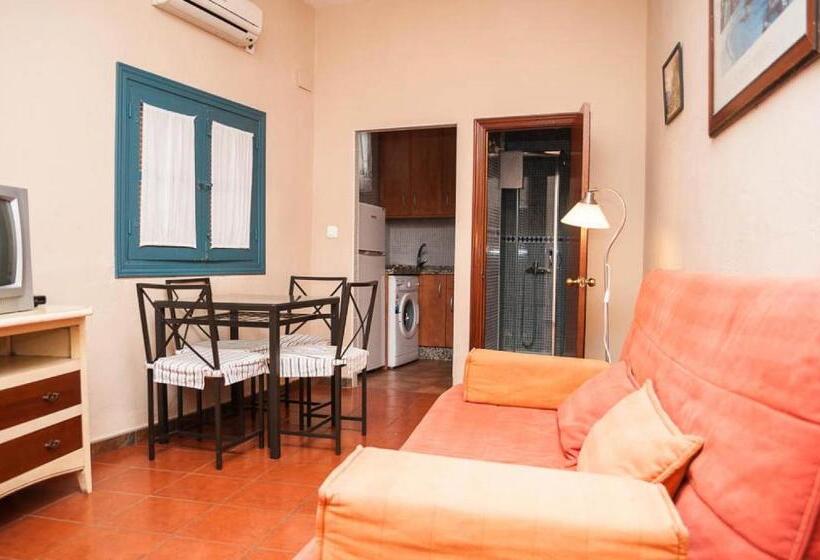 اتاق سوپریور خانوادگی, Pension La Montorena