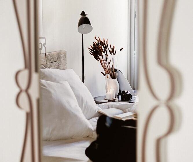 اتاق استاندارد, Room00 Ventura Hostel