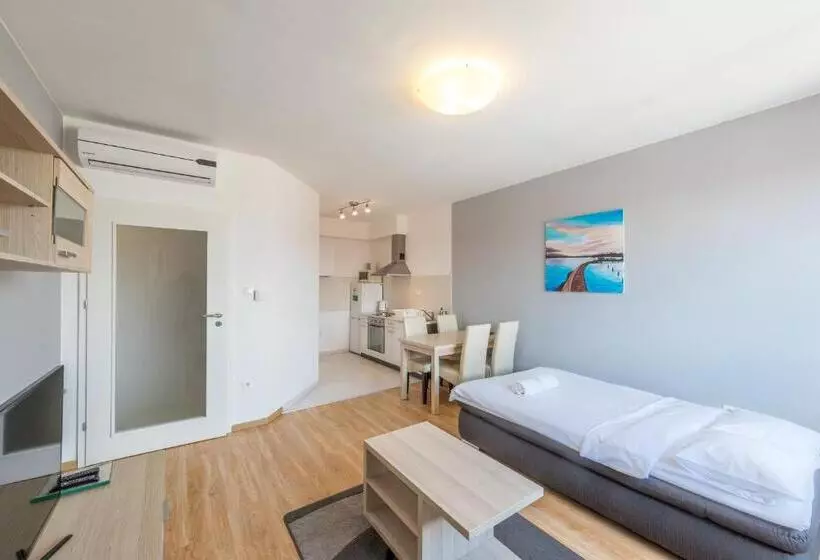 １ベッドルームアパートメント, Corvin Plaza Apartments & Suites