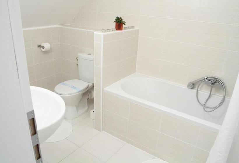 带2个卧室的公寓, Corvin Plaza Apartments & Suites