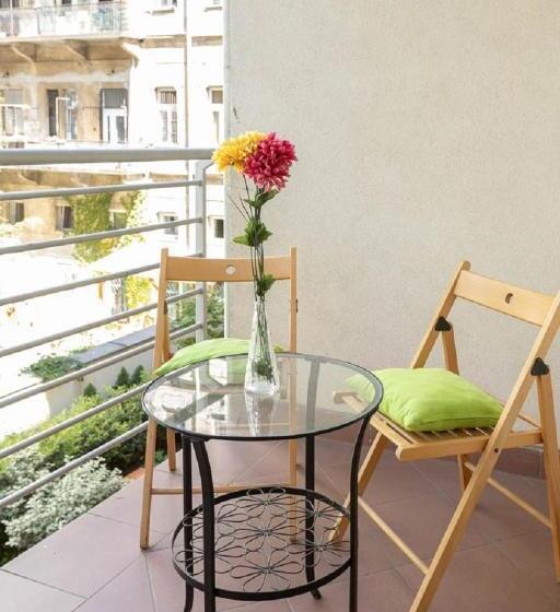 豪华两卧室公寓, Corvin Plaza Apartments & Suites