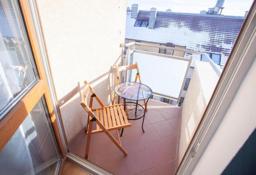 Апартаменты Deluxe 2 Спальни, Corvin Plaza Apartments & Suites