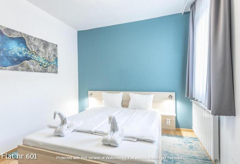 带1个卧室的豪华公寓, Corvin Plaza Apartments & Suites