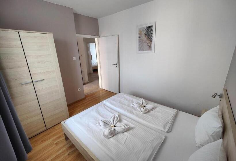 带2个卧室的公寓, Corvin Plaza Apartments & Suites