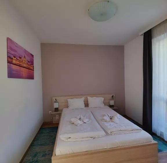 ２ベッドルームデラックスアパートメント, Corvin Plaza Apartments & Suites