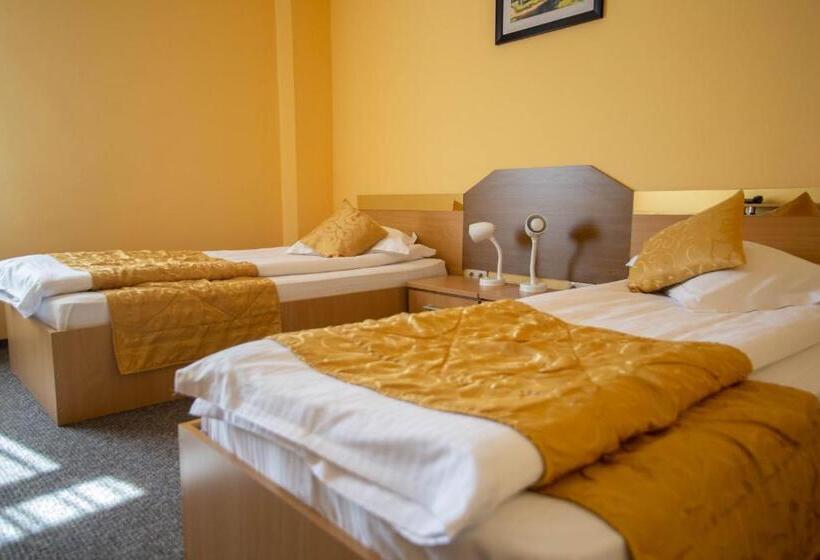 חדר סטנדרט, Alexandra