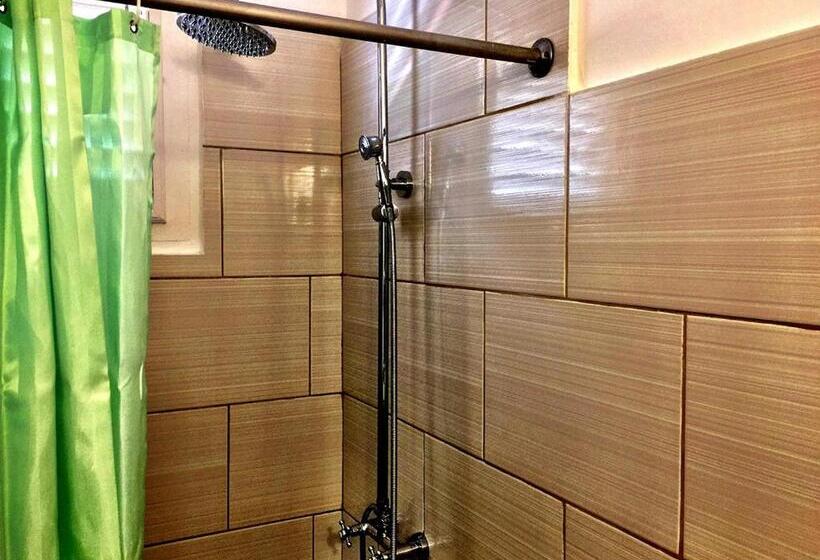 اتاق سوپریور با تخت بزرگ, Alicia Beach