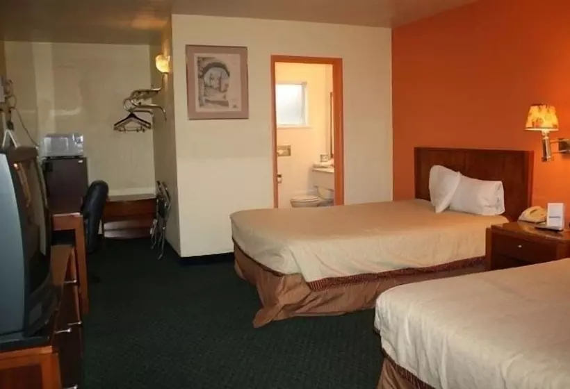 ２ダブルベッドのスタンダードルーム, Americas Best Value Inn Livermore